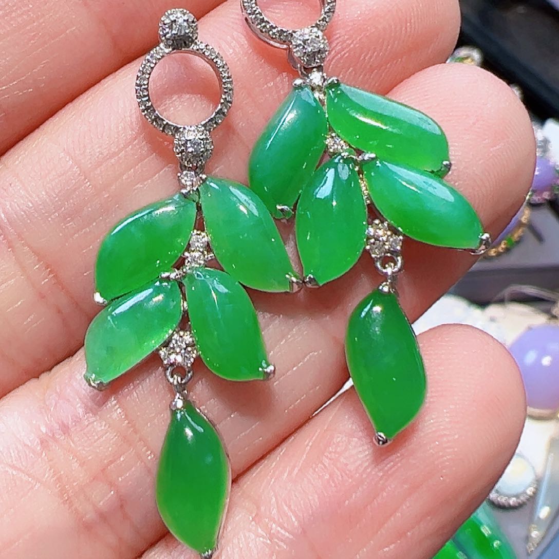 翡翠耳饰18K金镶嵌签收后24小时鉴赏期