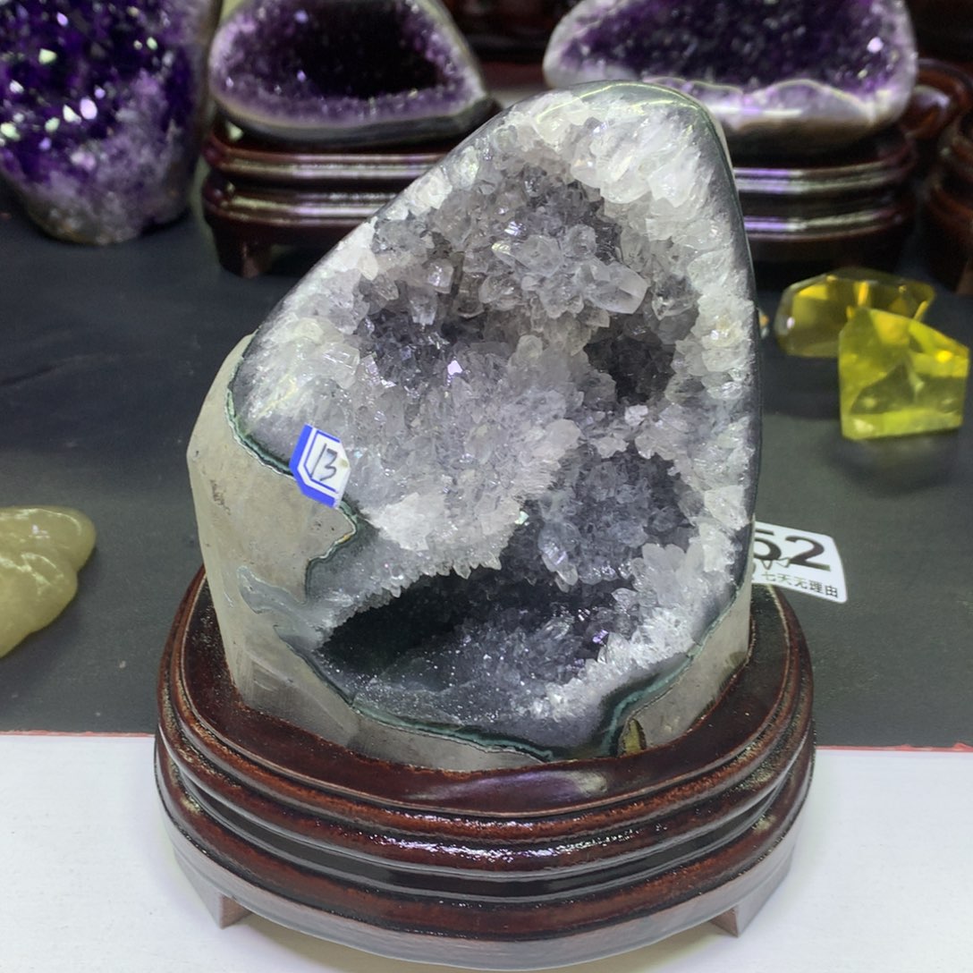 紫晶未镶嵌摆件水晶
