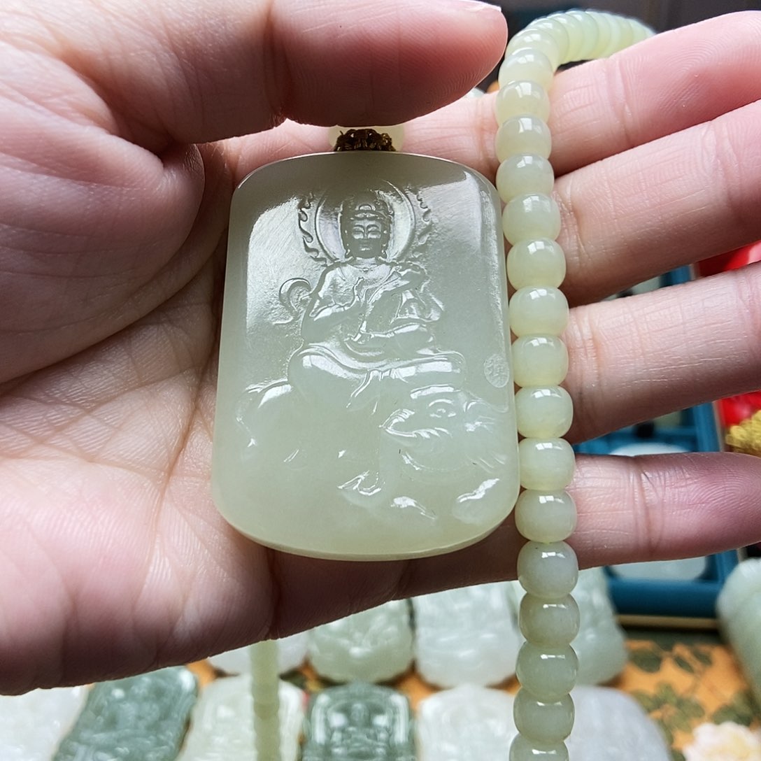 和田玉颈饰未镶嵌涟*