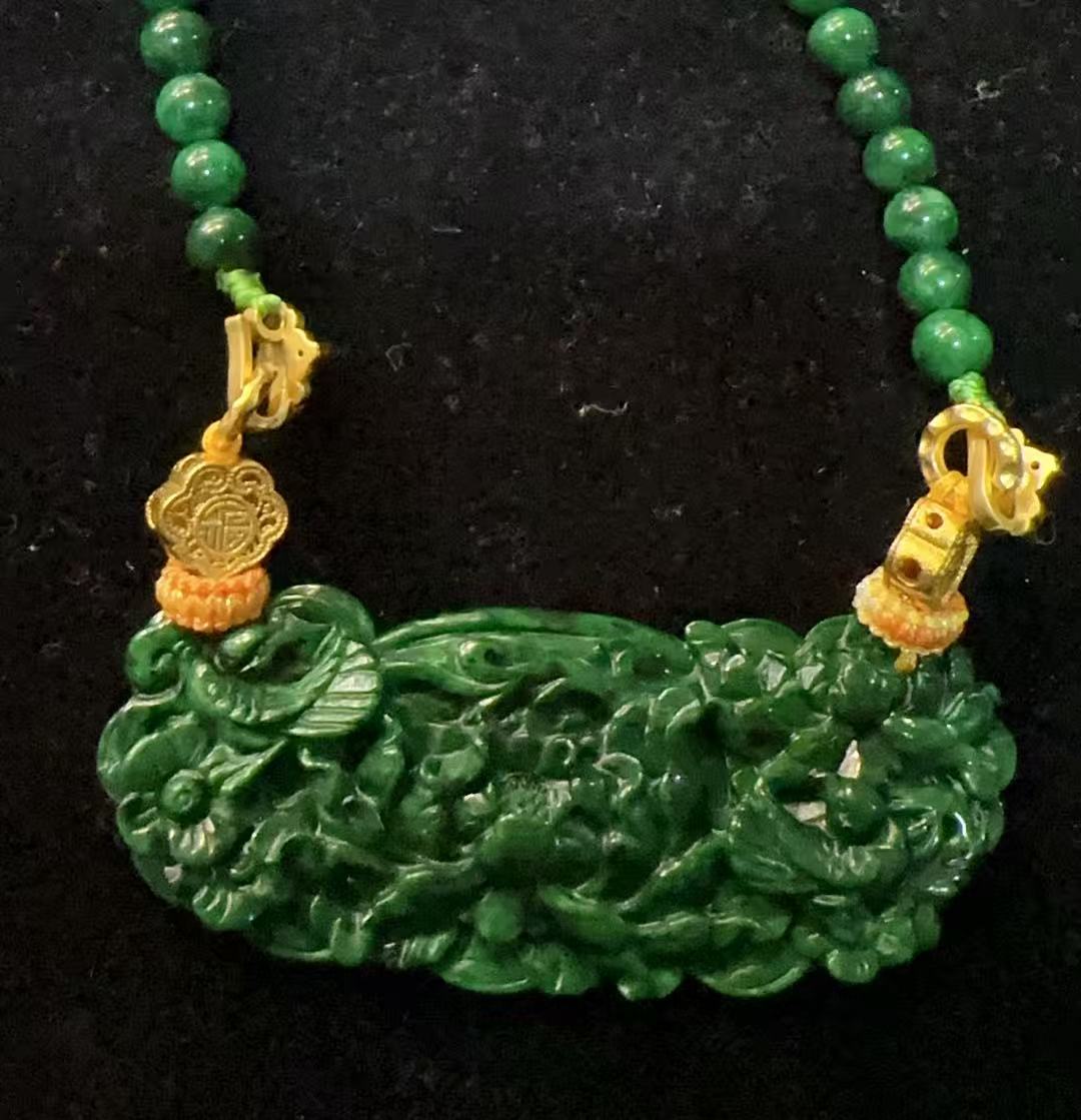 天然缅甸翡翠吊坠3151