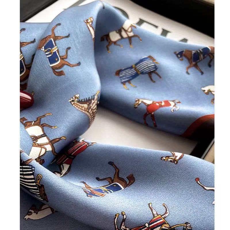 【蓝色小马】 轻薄100桑蚕丝53*53护颈小方巾 系脖子小丝巾