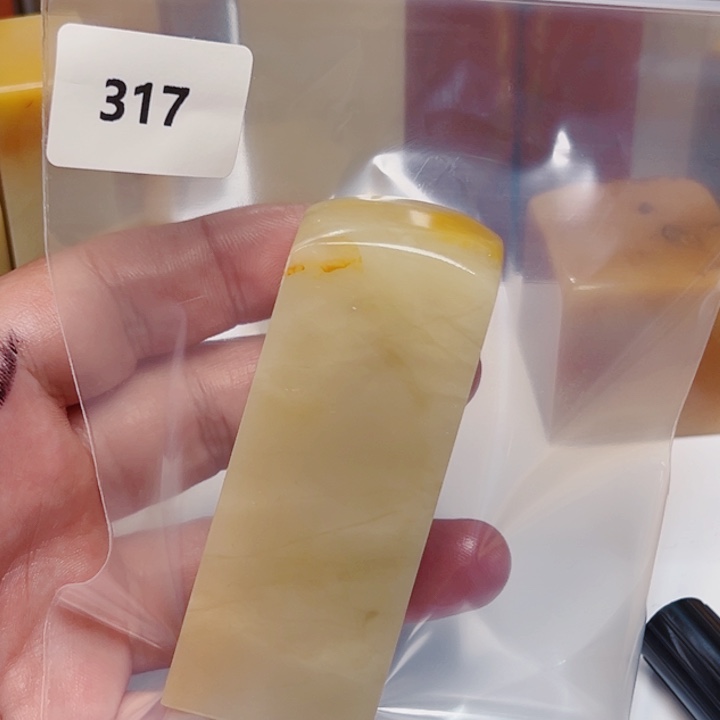 雨***房老挝石老挝石北部黄