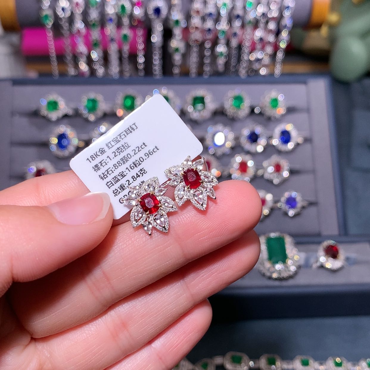 【闪购商品】红宝石耳钉18K金镶嵌