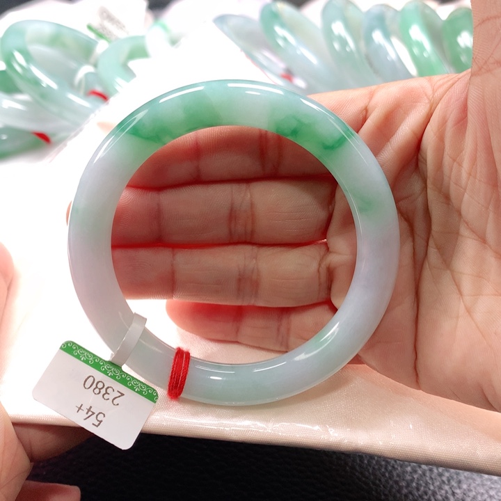 翡翠手镯未镶嵌55555555555