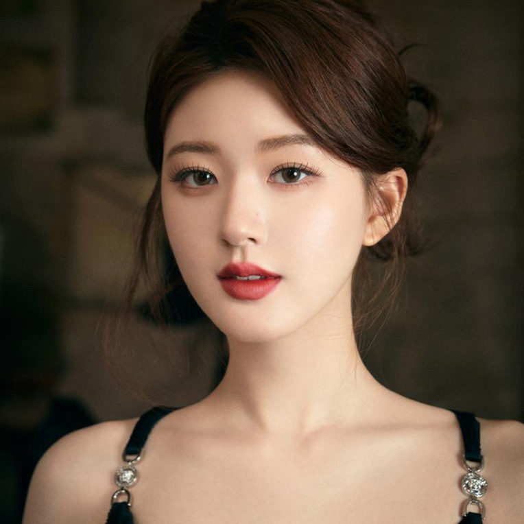 赵露思镭射小卡周边合集