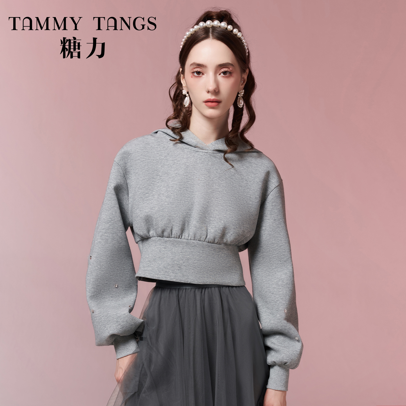 7394【金拐子专属】糖力短款显瘦连帽卫衣女TWEQS47394