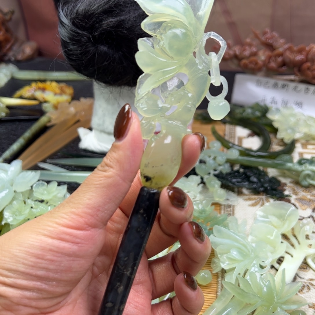 蛇纹石玉未镶嵌发簪