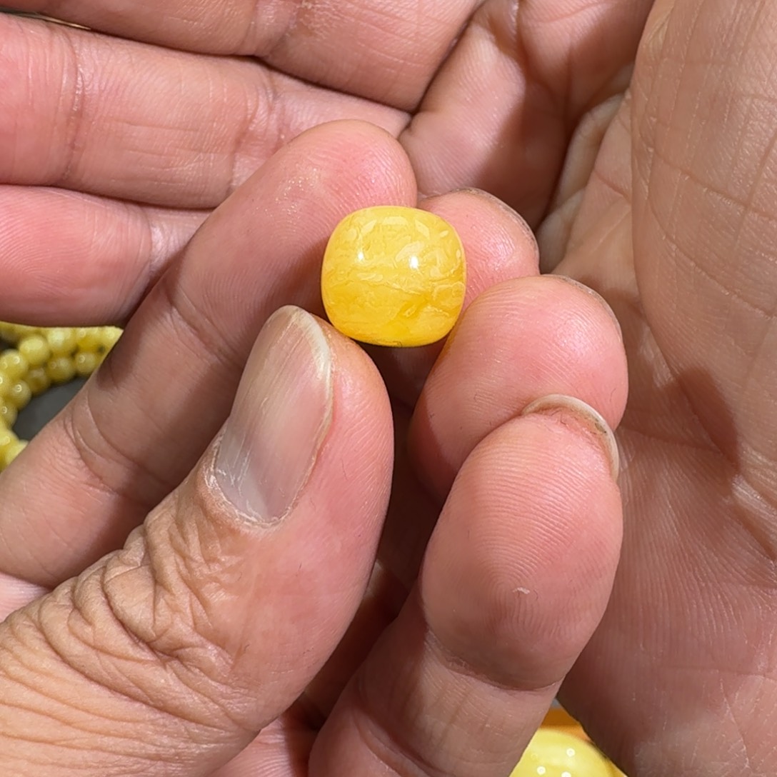 琥珀裸石未镶嵌江****X12m焦皮老型单珠