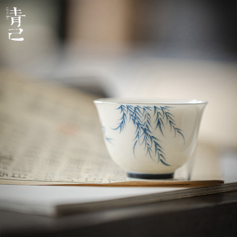 青己 玉泥手绘釉下彩品茗杯 功夫茶具家用青花茶杯单杯 燕归来杯