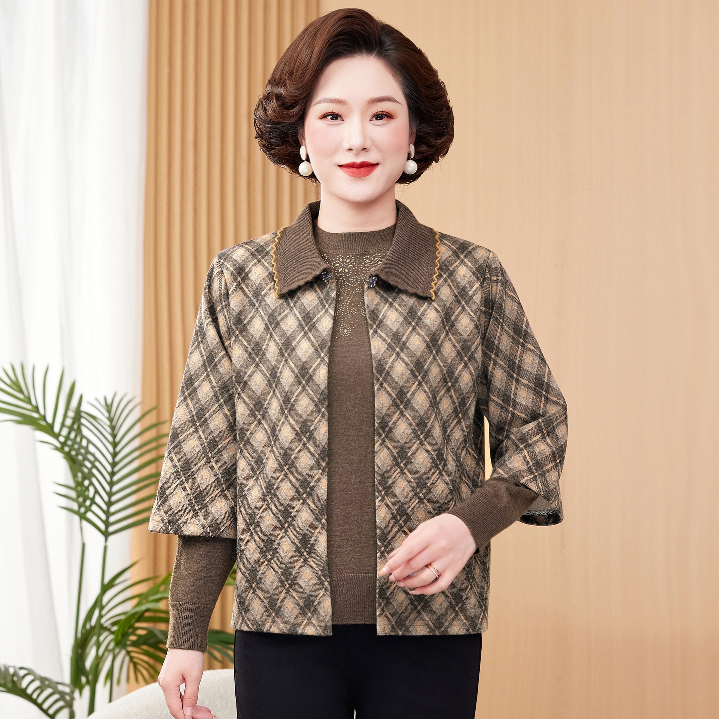 京玉花妈妈装秋季洋气千鸟格两件套内搭外穿上衣套装