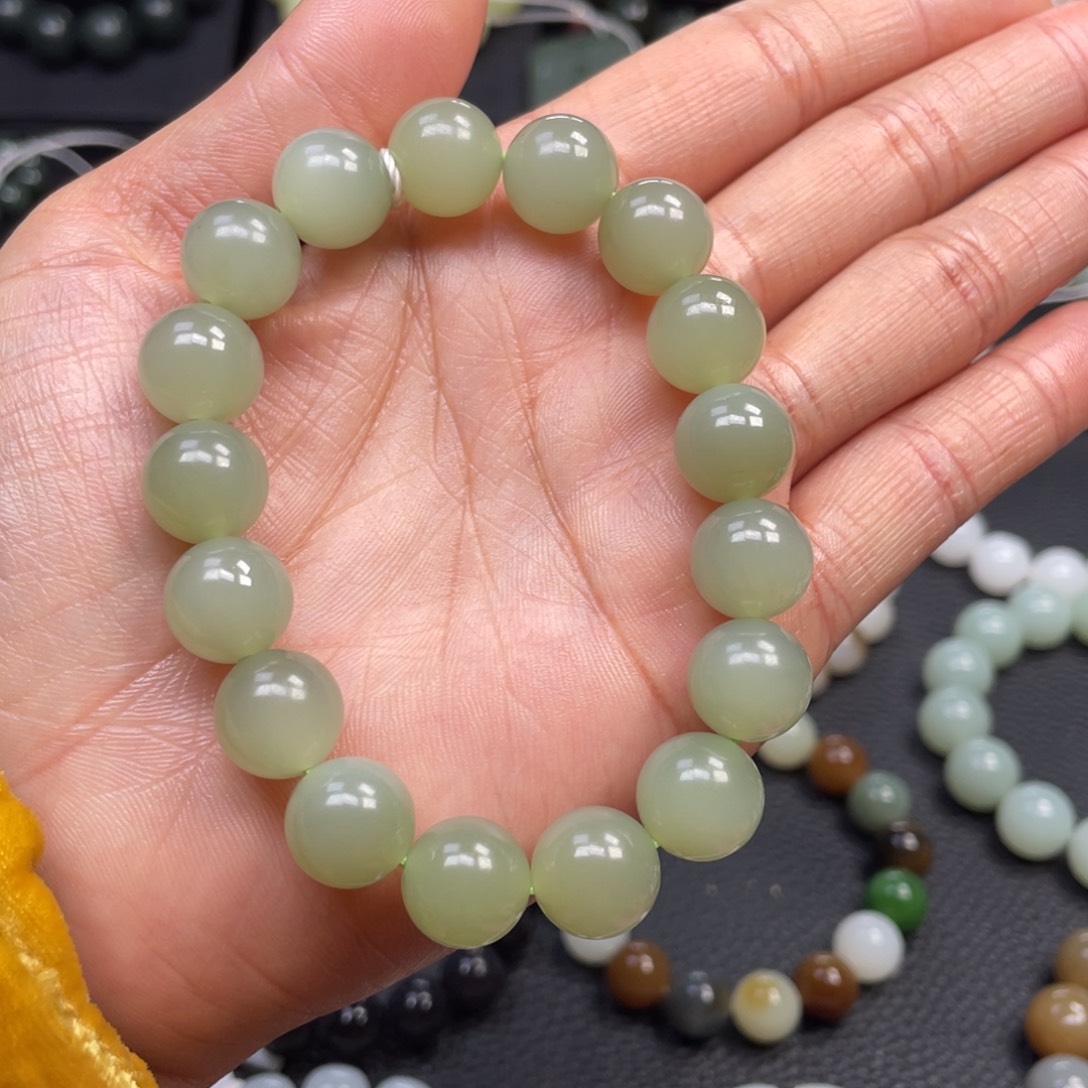 和田玉未镶嵌手链