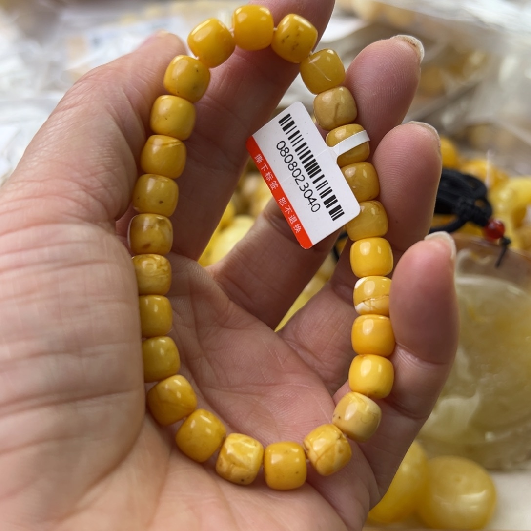 琥珀珠宝奇石未镶嵌