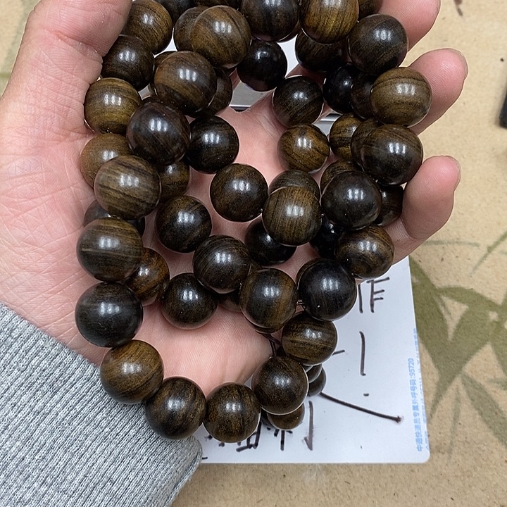 沉香沉香香囊虫漏