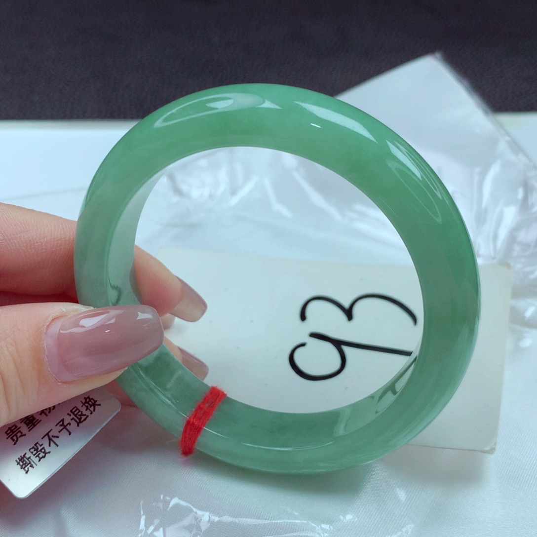 翡翠手镯未镶嵌手镯56