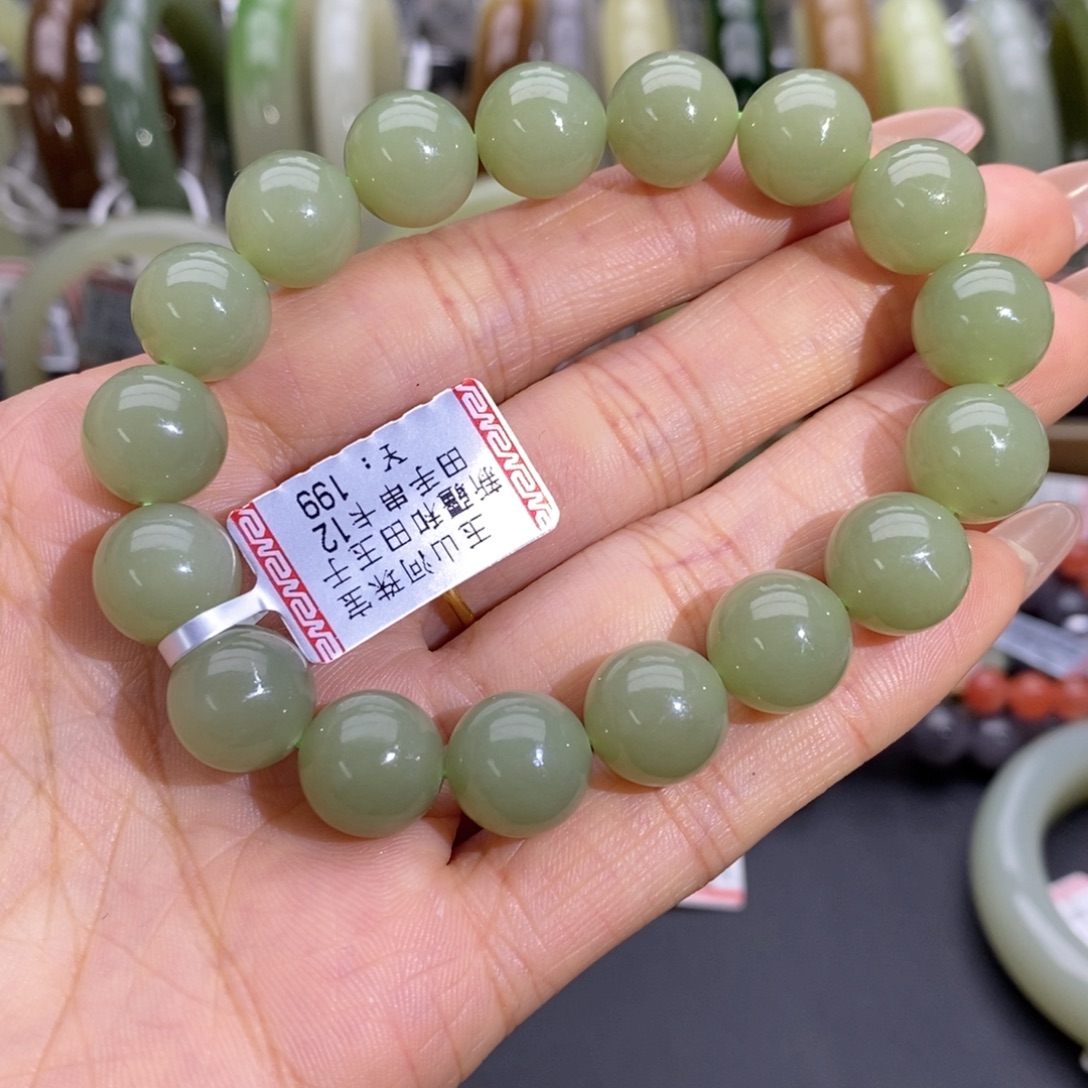 和田玉未镶嵌手串