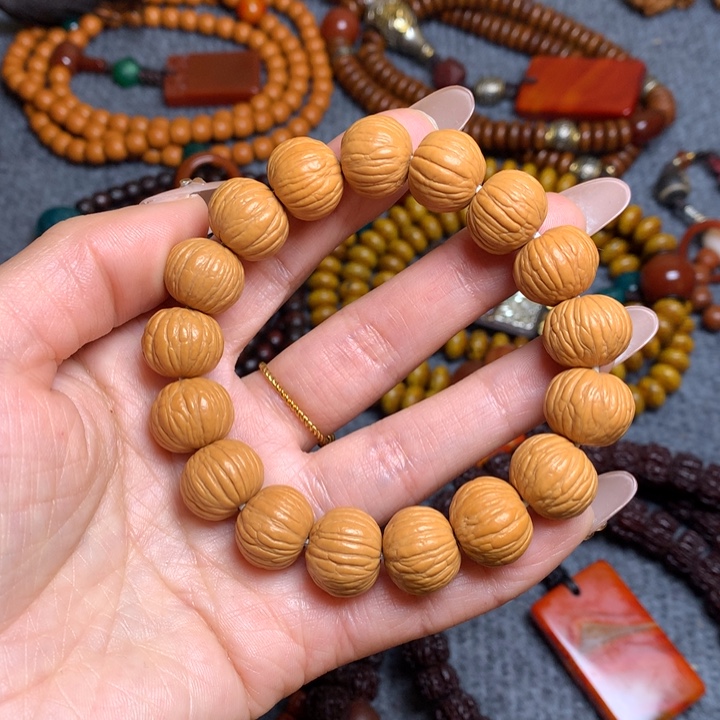 猴头核桃吊坠菩提