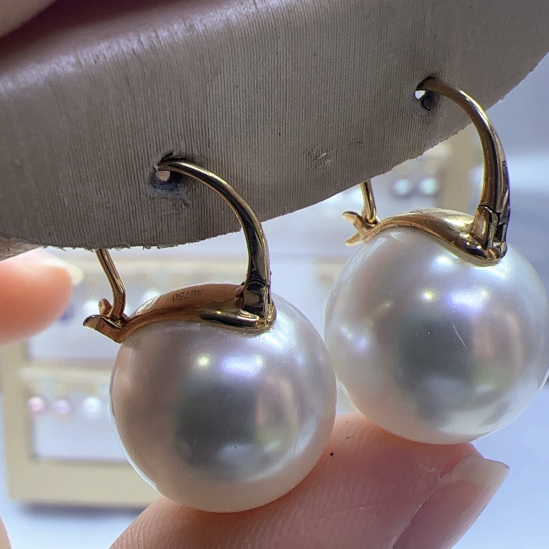 18K金镶嵌淡水珍珠耳饰