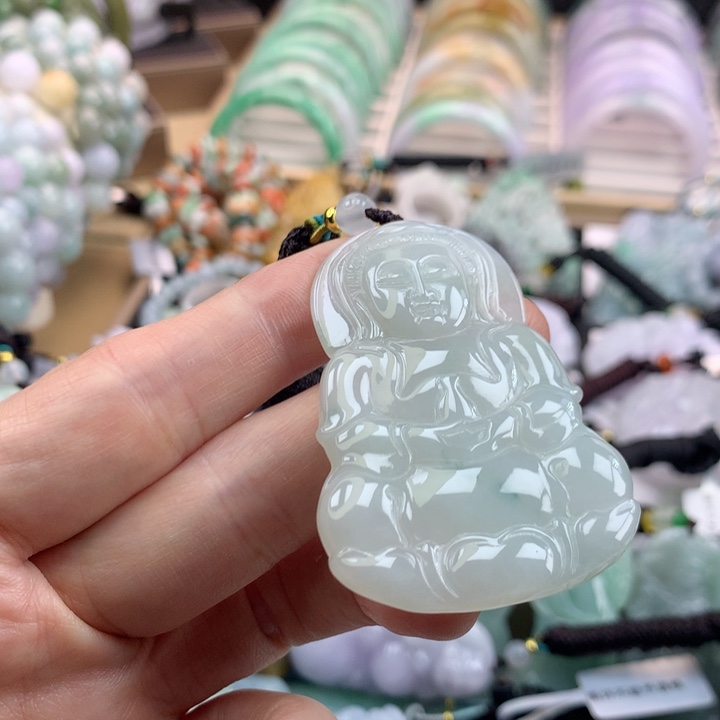 翡翠未镶嵌颈饰吊坠