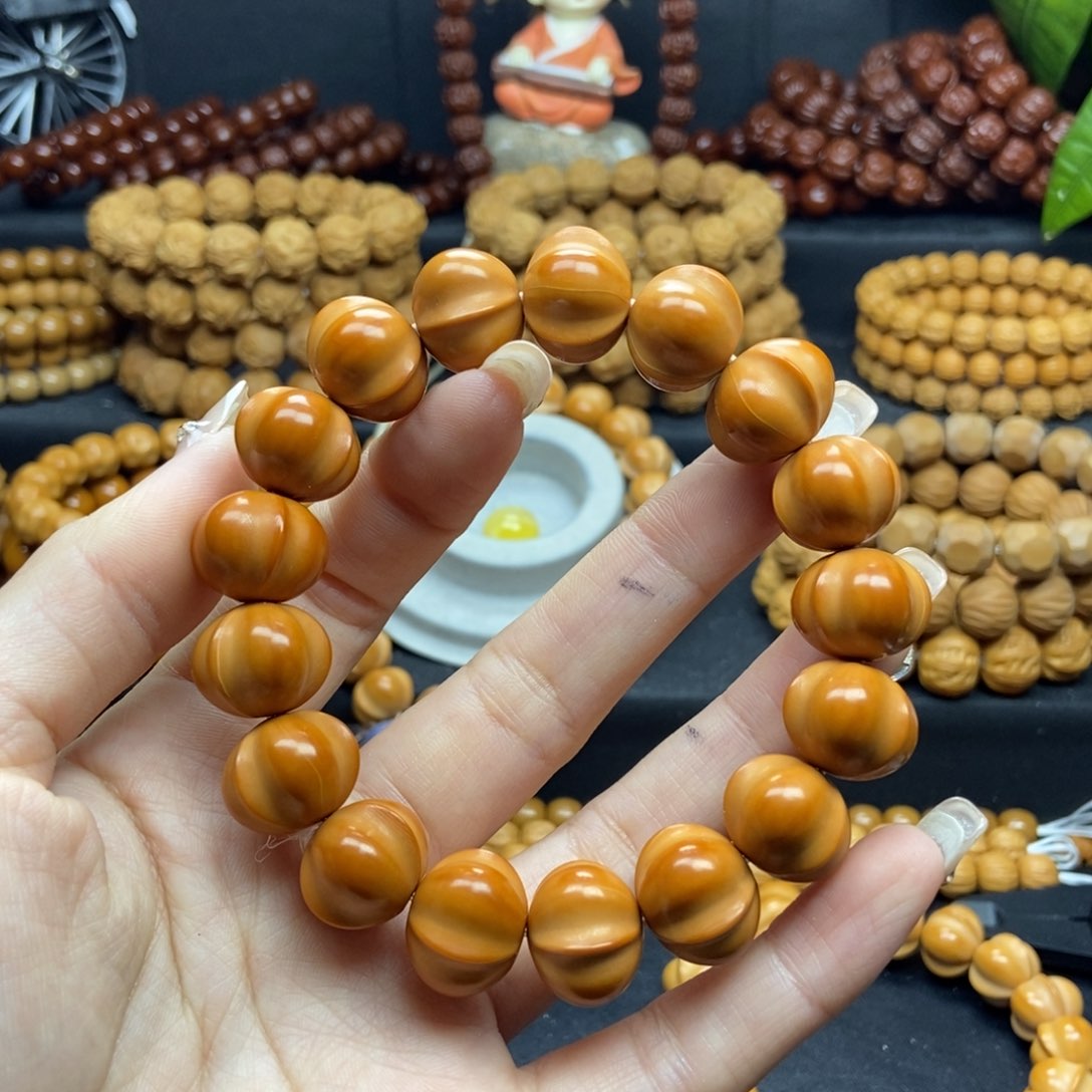 猴头核桃手串九*里鲨鱼