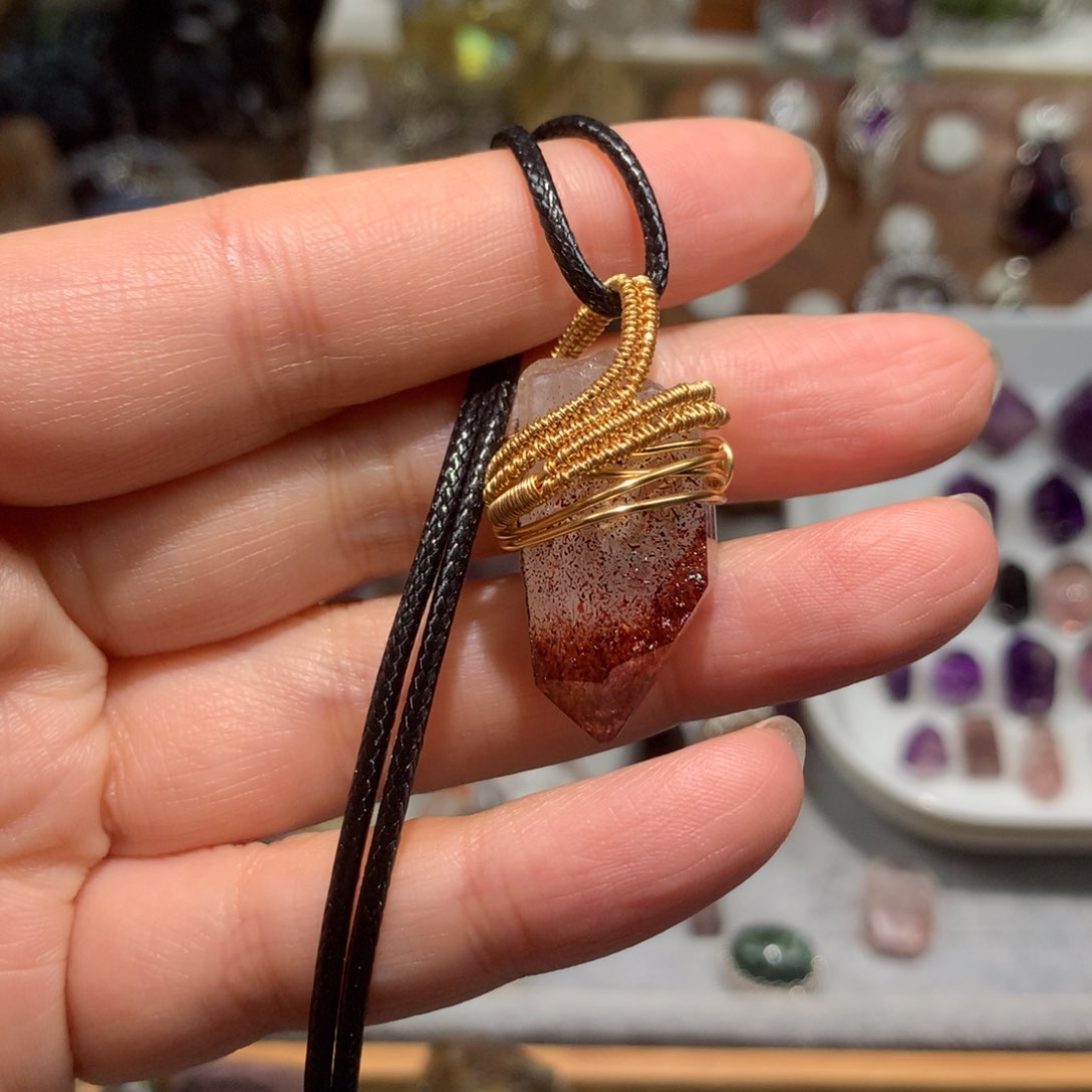 水晶金草莓水晶未镶嵌要****吗