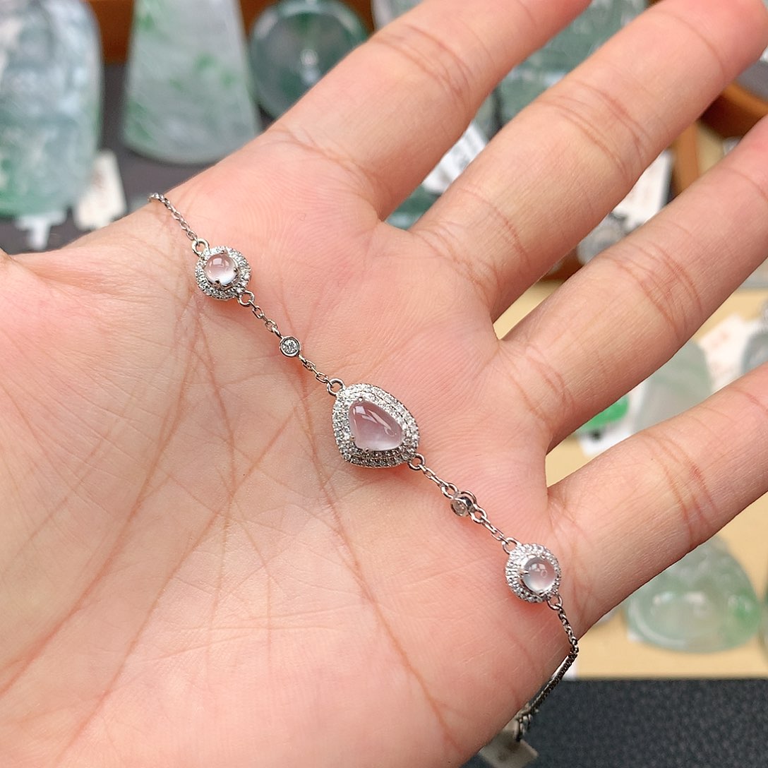 翡翠颈饰18K金镶嵌蛋面手链