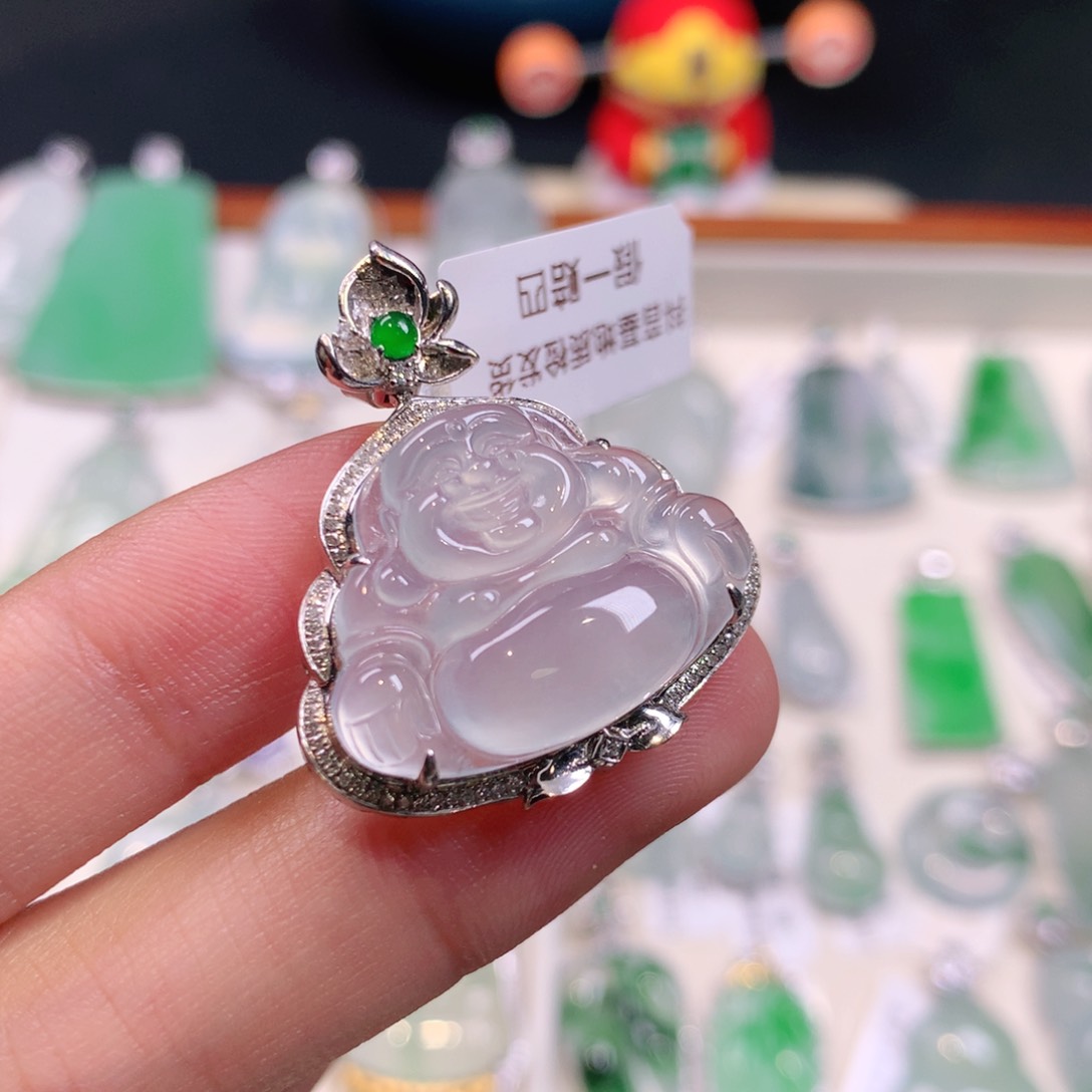 翡翠颈饰18K金镶嵌一****阳