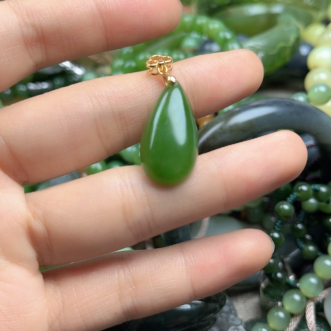 和田玉（碧玉）未镶嵌颈饰