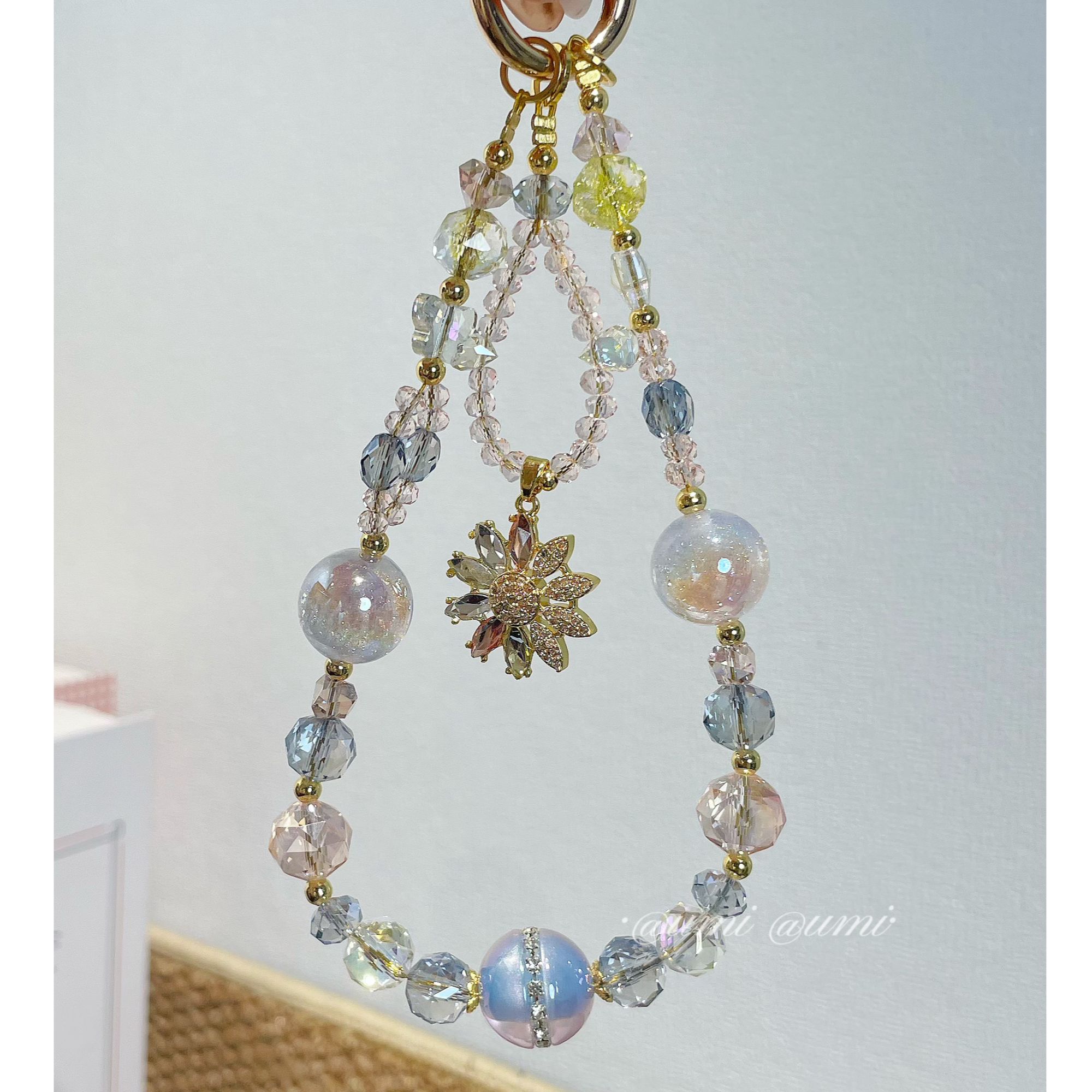 闪钻渐变太阳花蓝粉金串珠手机链钥匙扣百搭时尚甜美创意挂饰