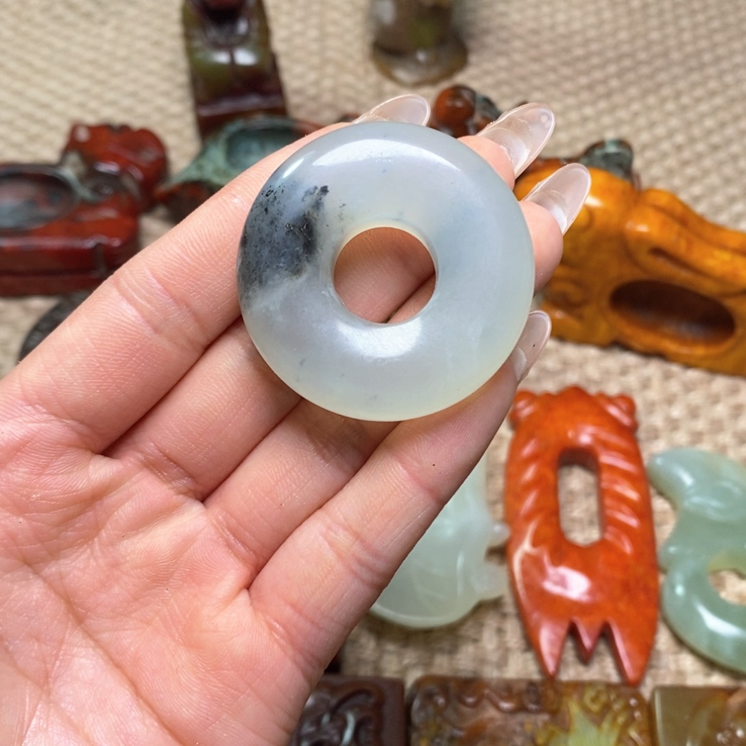 白玉菩提吊坠白玉菩提白玉菩提摆件