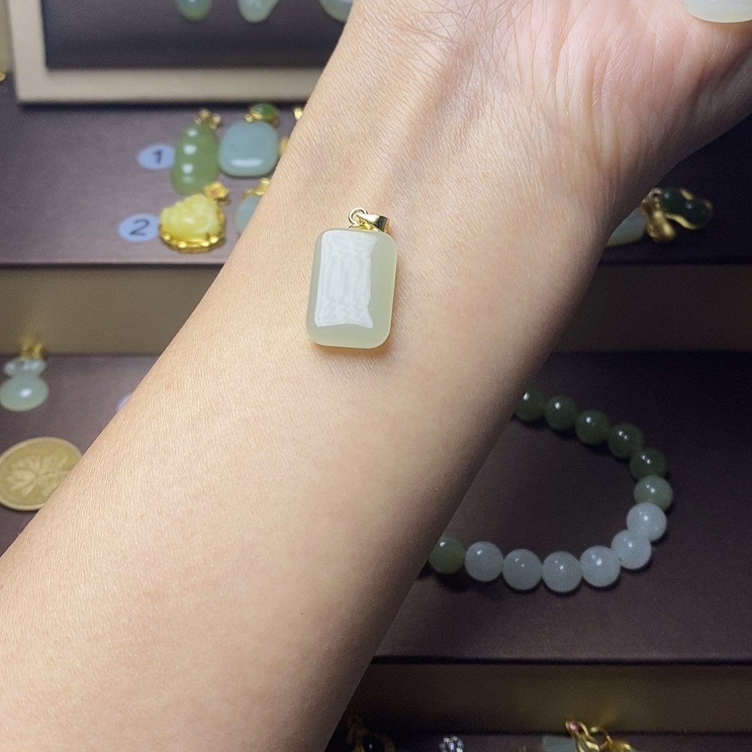 和田玉颈饰银S925镶嵌