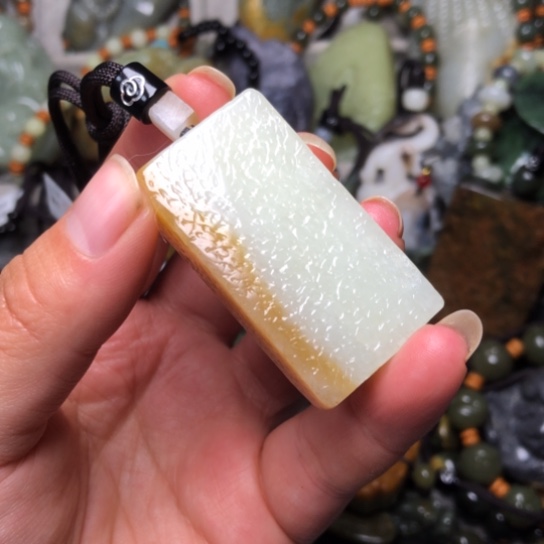 东***锦和田玉未镶嵌把件总价298