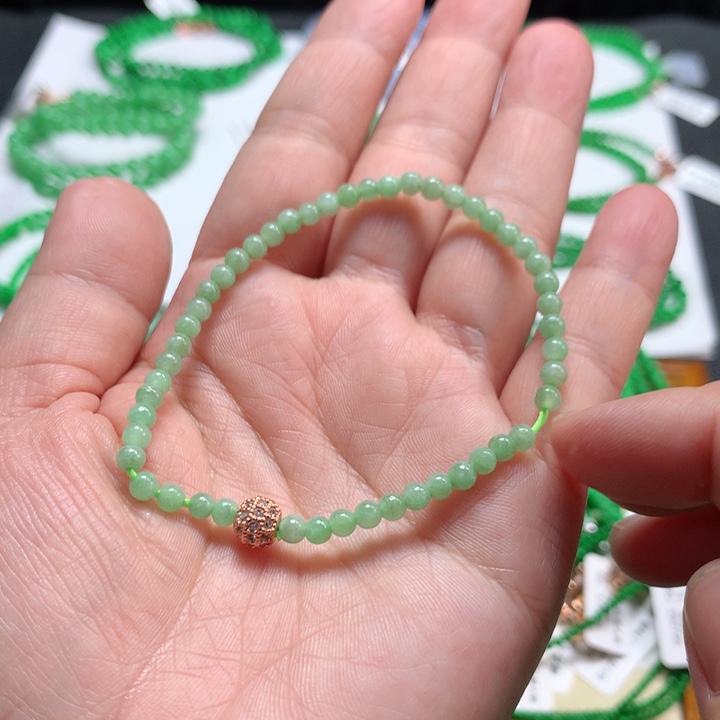 翡翠未镶嵌手链翡翠