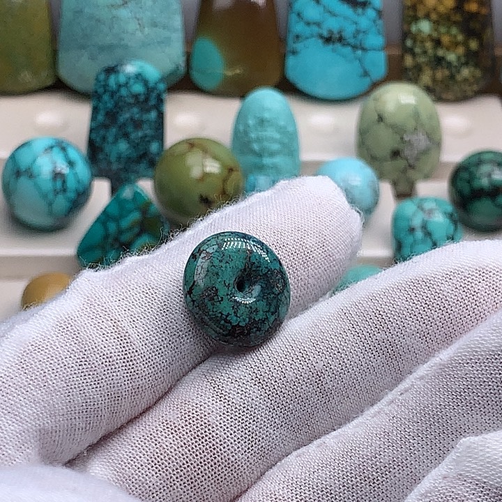 绿松石未镶嵌珠宝奇石直径16.6玉化平安扣