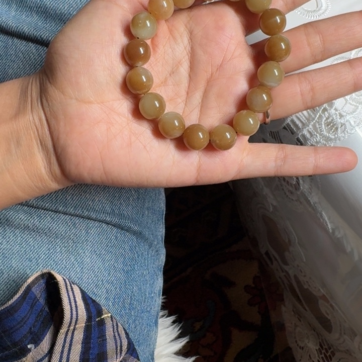 晓***文和田玉（糖玉）未镶嵌手镯