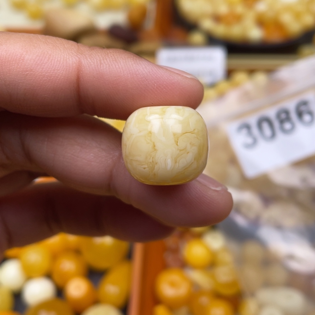 琥珀珠宝奇石未镶嵌17.5 微粉