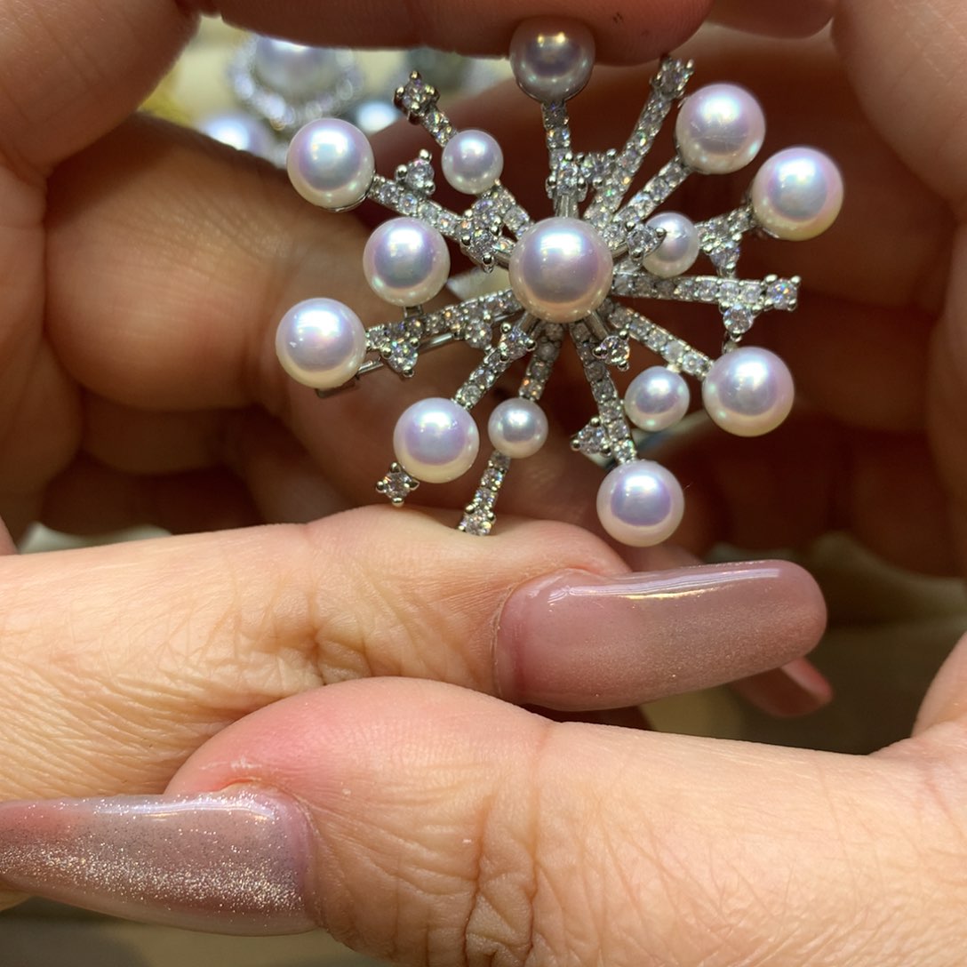 未镶嵌胸饰淡水珍珠