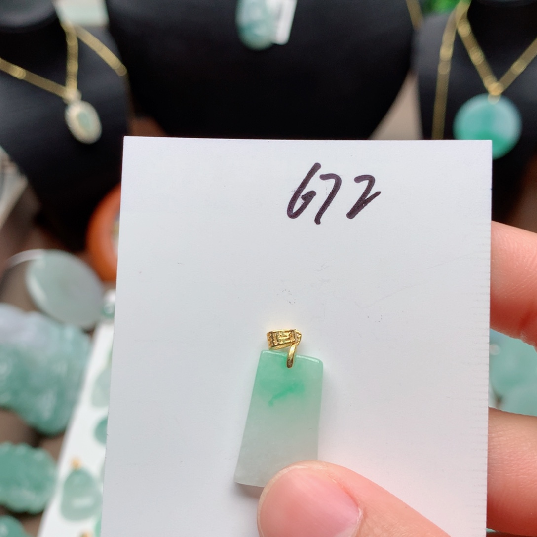 翡翠颈饰银S925镀金镶嵌吊坠