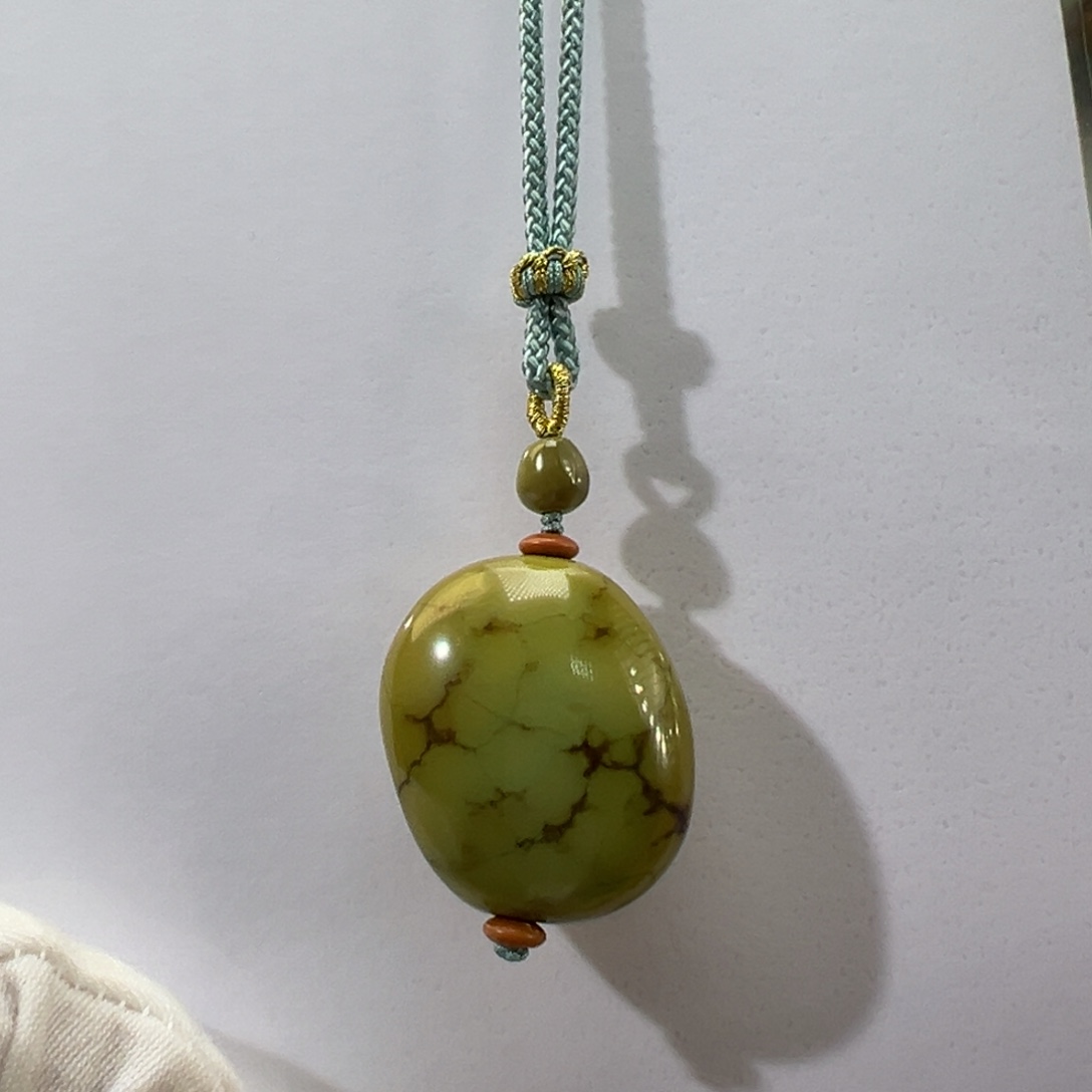 绿松石未镶嵌挂件