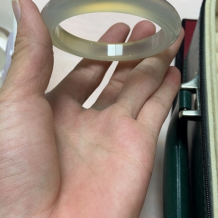 一***萌玛瑙/玉髓手镯未镶嵌049