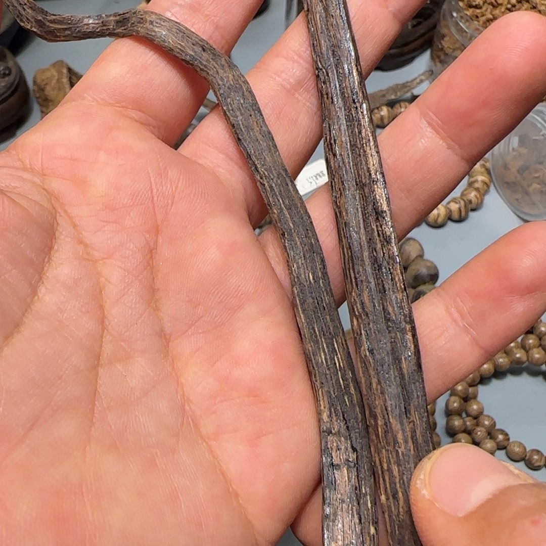 沉香沉香碎屑5.38克海南尖峰岭黑奇树心油不退