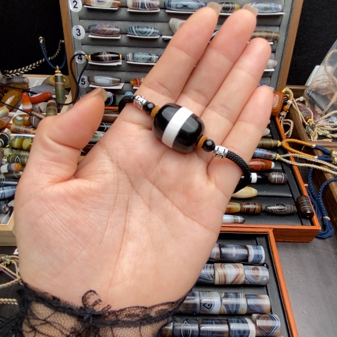 奔***…玛瑙/玉髓未镶嵌吊坠