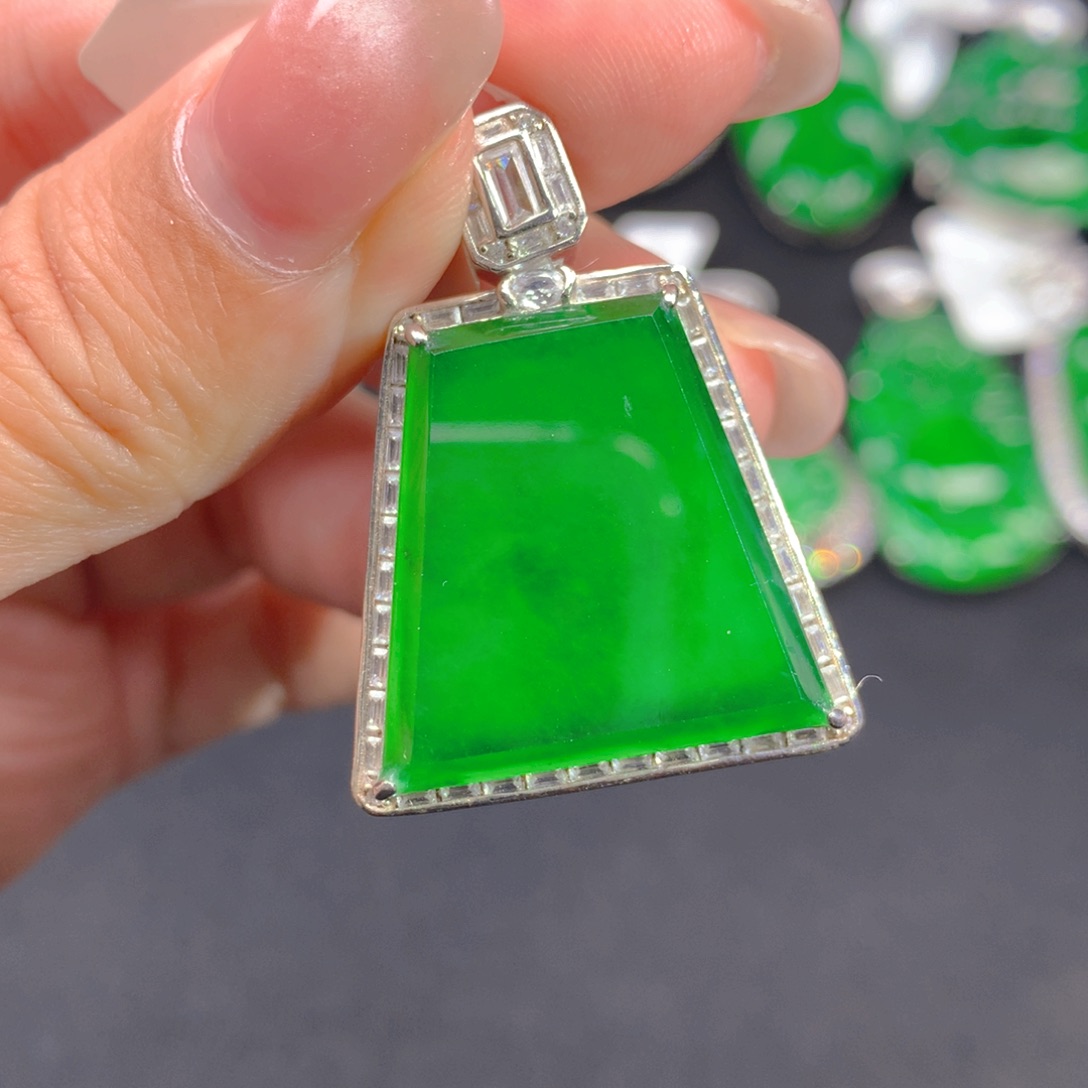 翡翠颈饰银S925镶嵌111111111