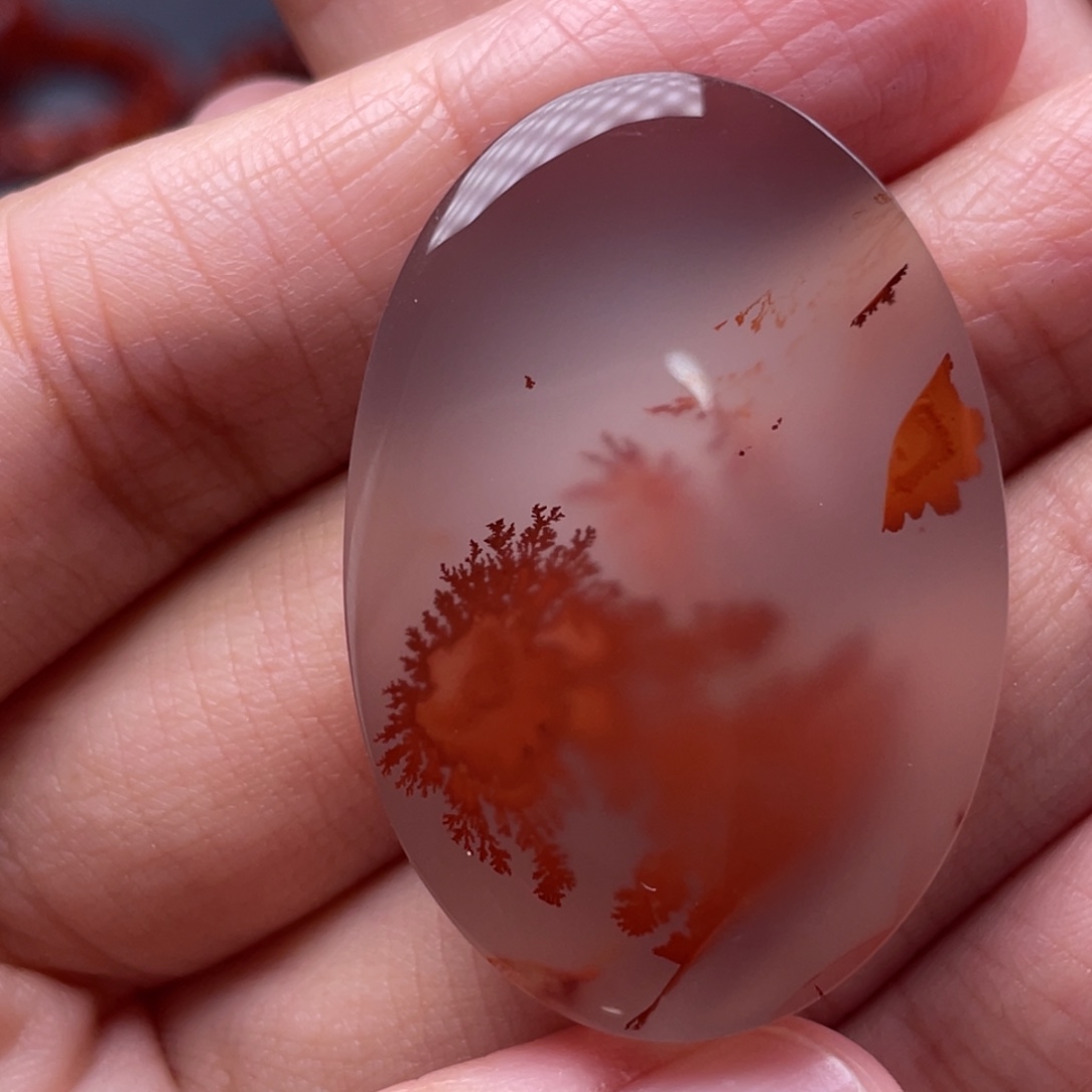 南红玛瑙未镶嵌珠宝奇石牌形吊坠