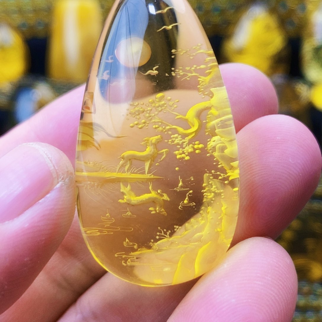 【闪购商品】未镶嵌金珀颈饰琥珀阴雕