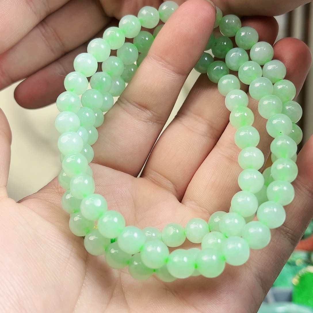 翡翠颈饰未镶嵌项链