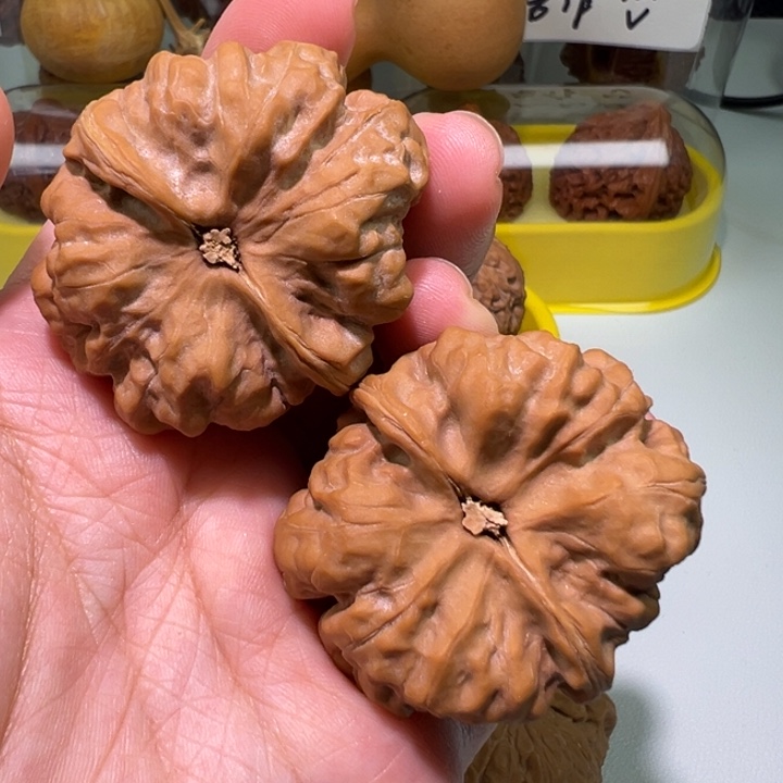 文玩核桃把件蛤蟆头