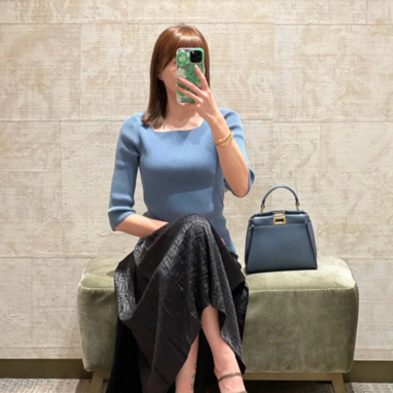 95新 FENDI/芬迪 蓝色方领针织上衣/99568353