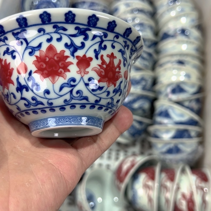 瓷片白青花釉里红缠枝莲压手杯全品