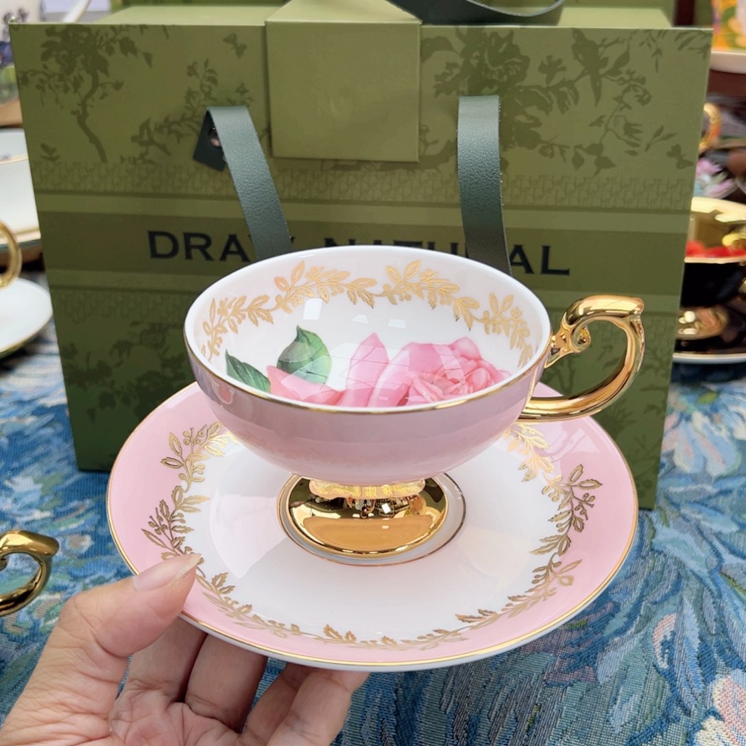 自然写生粉釉玫瑰花粉杯碟礼盒装