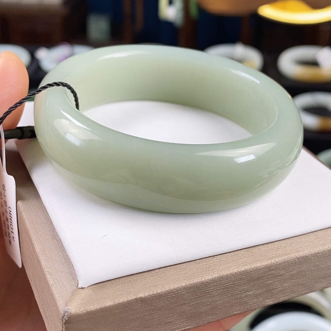 未镶嵌手镯和田玉59.60